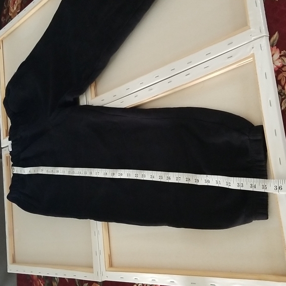 Black sweats/leggings - Very comfortable - Great to chill in - Picture 6 of 8